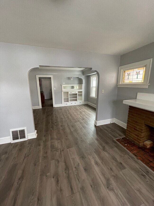 Building Photo - 2354 N 54th St