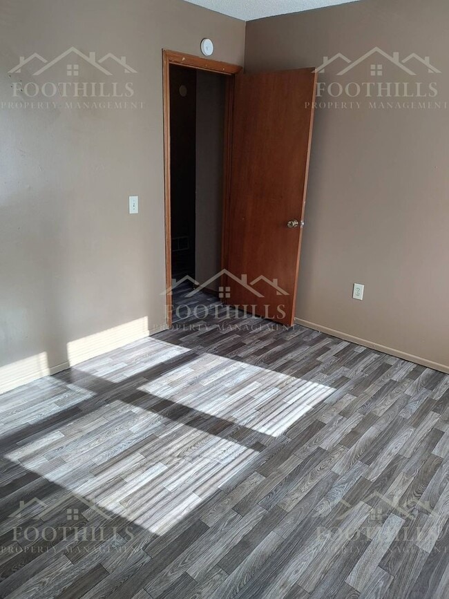 Building Photo - 118 New Prospect Church Rd