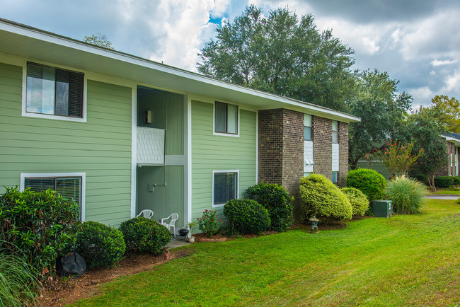 Building Photo - James Towne Village