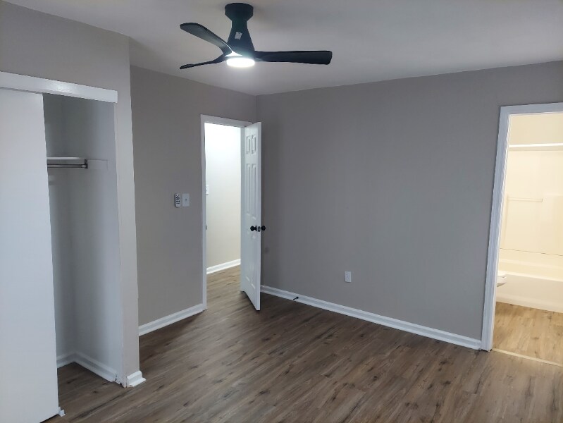 Building Photo - 4900 Sinclair Rd