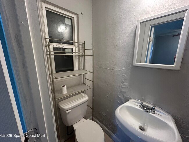 Building Photo - 1628 Sue Dr
