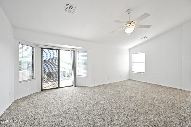 Building Photo - 10831 W Sheridan St