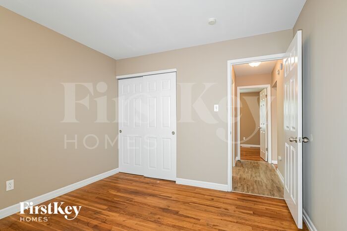 Building Photo - 2585 Teakwood Manor Dr