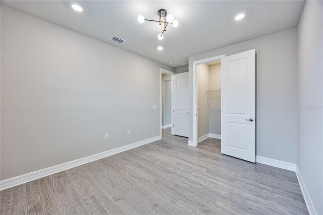 Building Photo - 8077 Leaf Grv Cir
