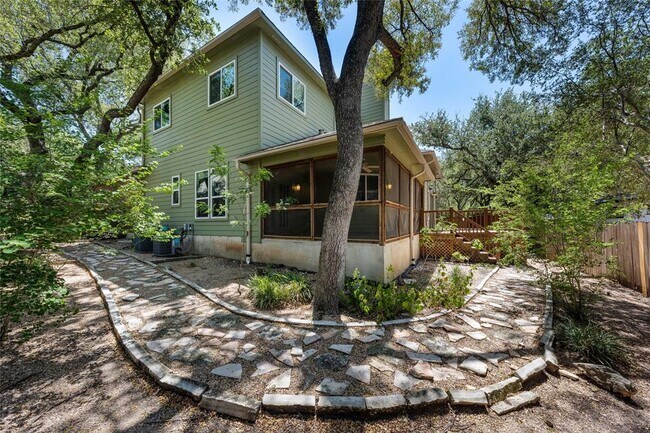 Building Photo - 7203 Desert Rose Cove