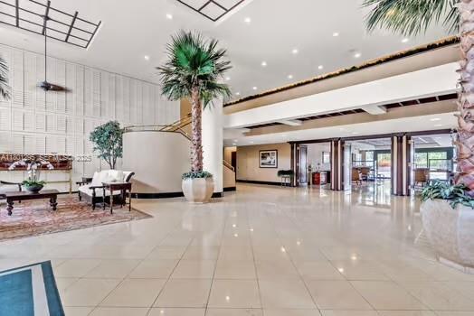 Building Photo - 151 Crandon Blvd