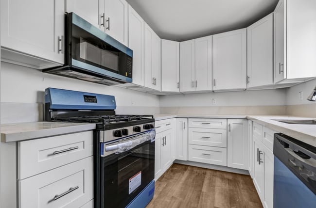 Building Photo - 2627 San Marino St