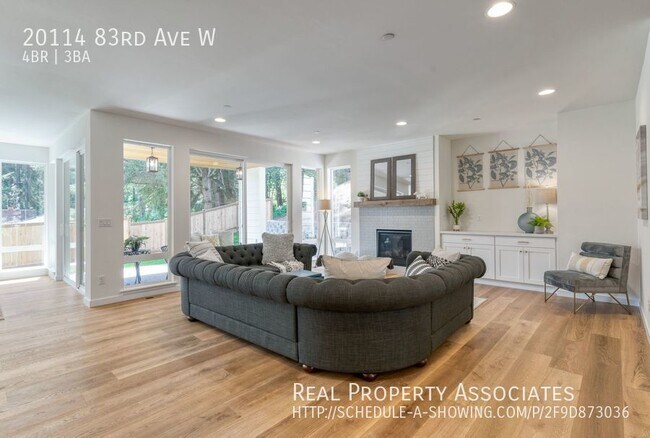Building Photo - Edmonds Home