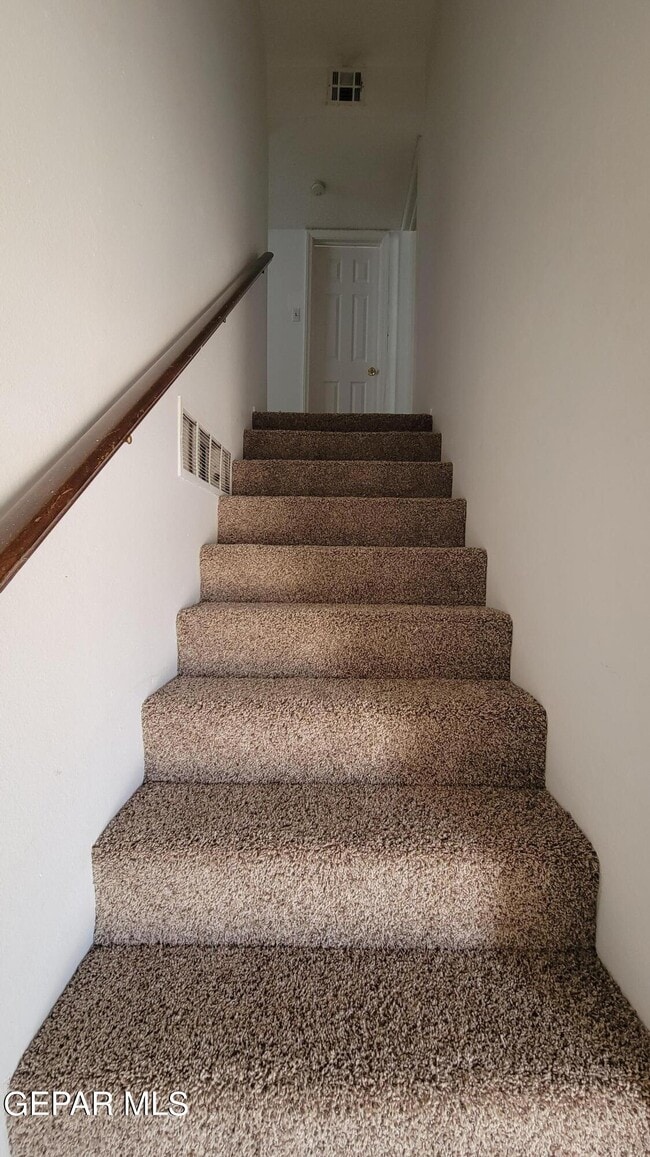 Building Photo - 1405 Cessna Dr