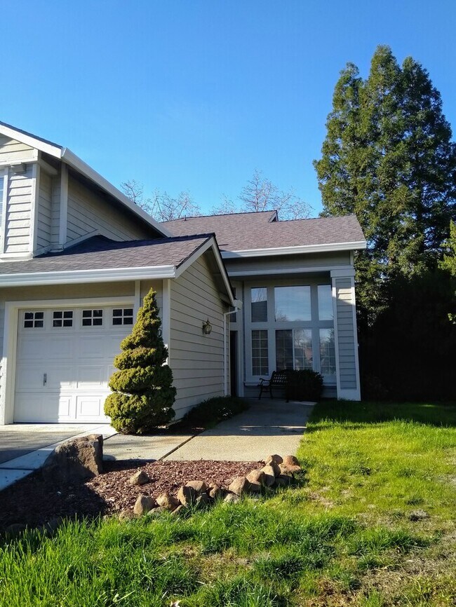 Building Photo - 6220 Cameo Dr