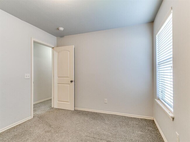 Building Photo - 8401 NW 107th St