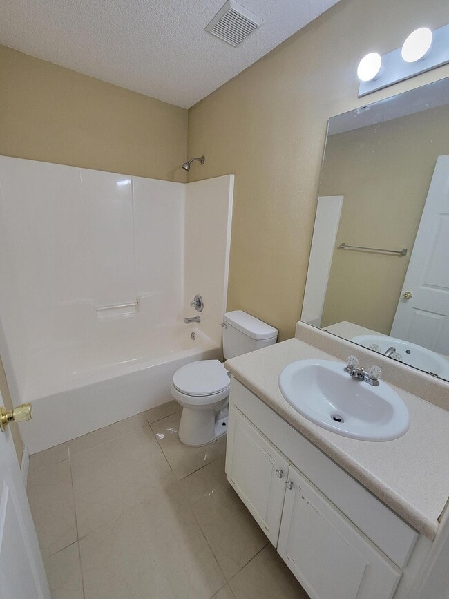 Building Photo - 2158 Punham Ct