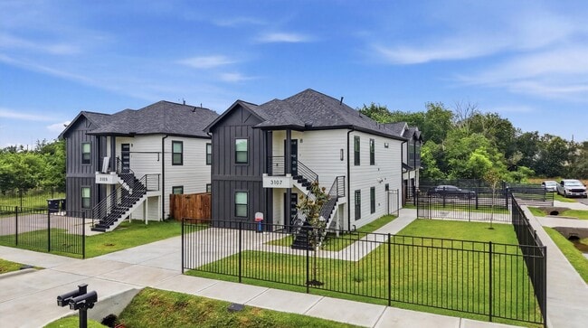 Building Photo - 3107 Grassmere St