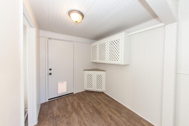 Building Photo - 1424 N Trenton Ave