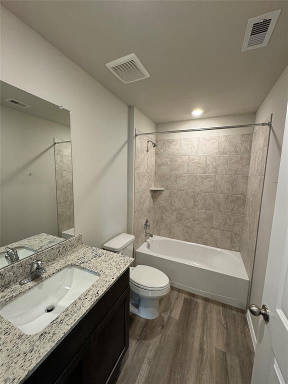 Building Photo - 209 Blanco Dr