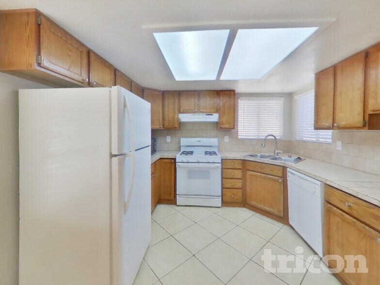 Building Photo - 855 Schooner Dr