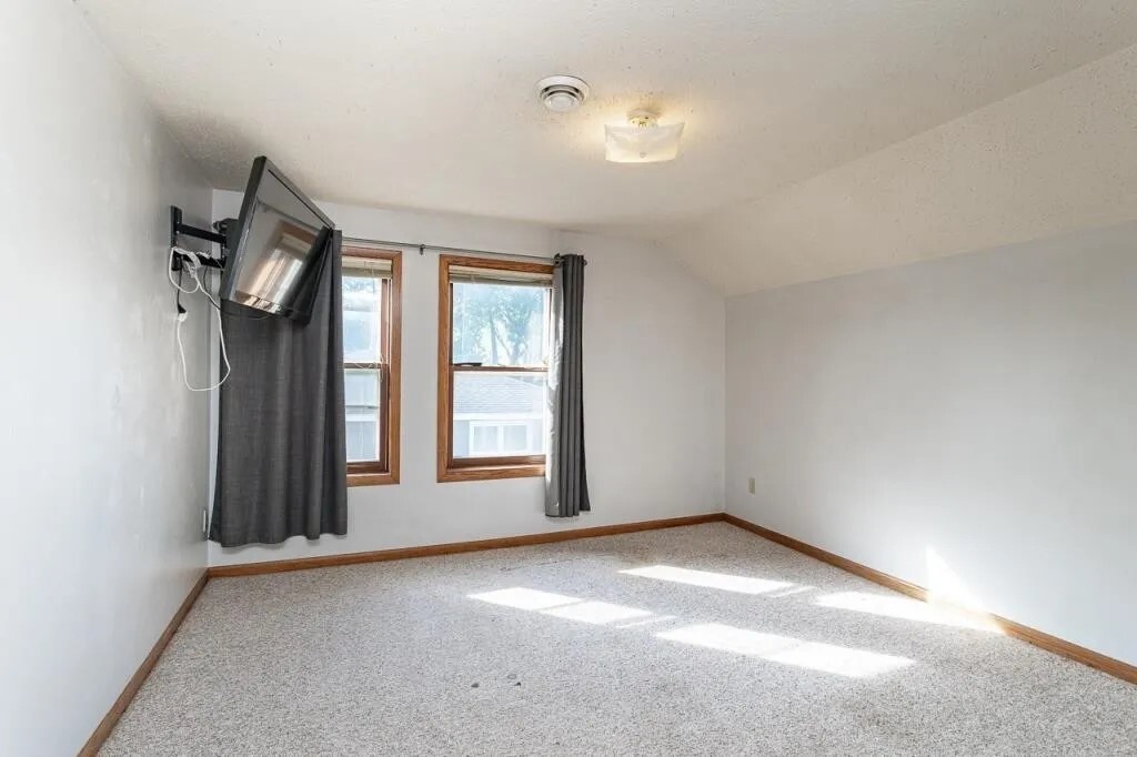 Bedroom#1 - 116 N 7th Ave