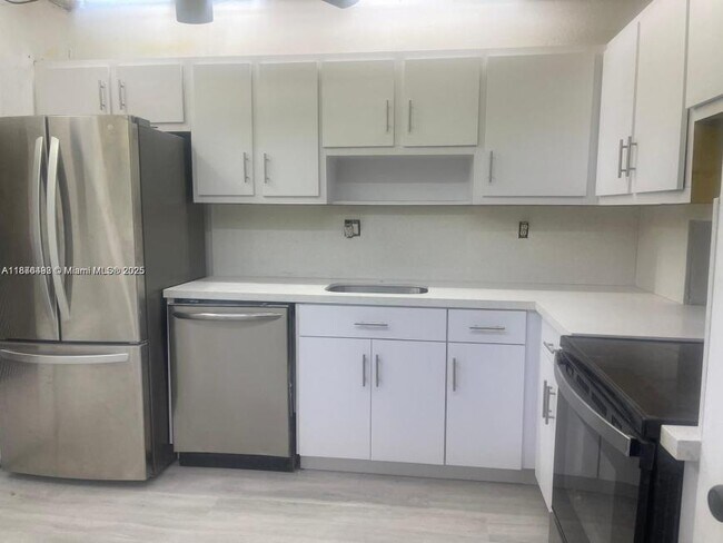 Primary Photo - 1 bedroom in North miami FL 33179