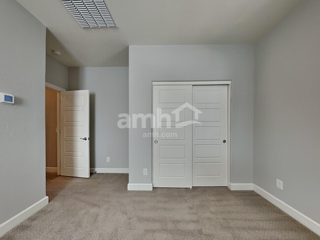 Building Photo - 18256 W Thunderhill Pl