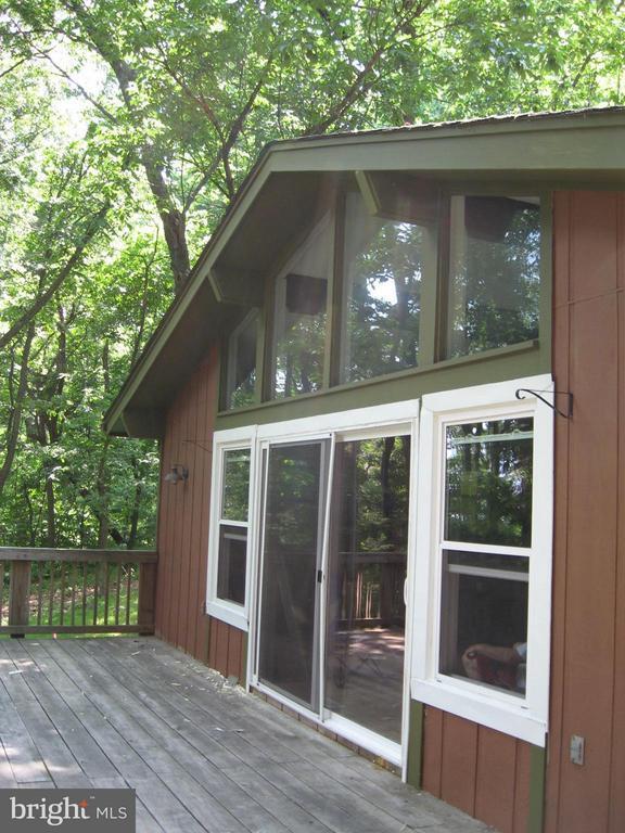 Building Photo - 1601 Summit Dr