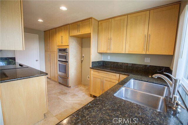 Building Photo - 48 Hilltop Cir