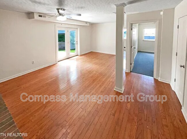 Building Photo - 5802 Tazewell Pike