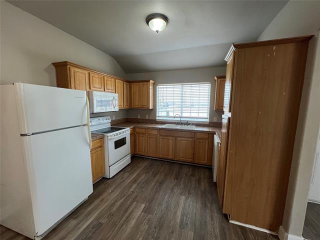 Building Photo - 1721 N Ross Ave