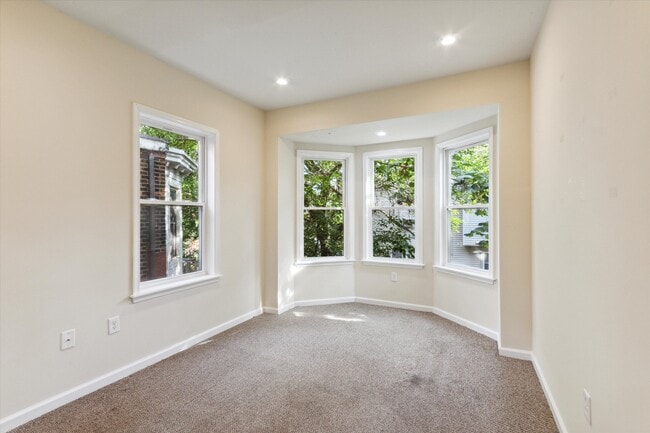 Building Photo - 1804 W Montgomery Ave