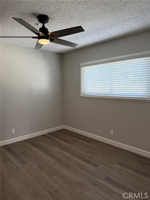 Building Photo - 15815 Parkland Dr