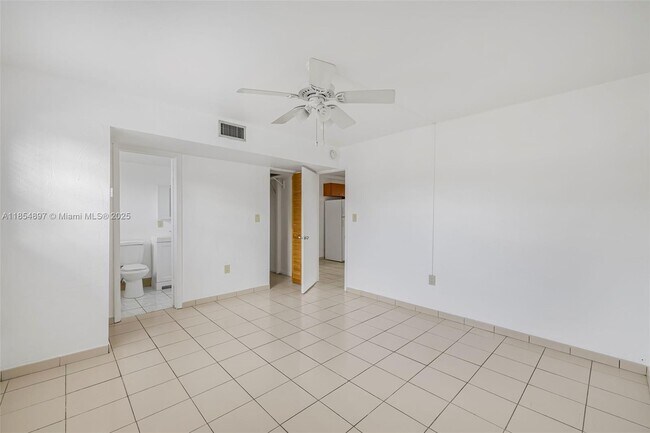 Building Photo - 6270 W Flagler St
