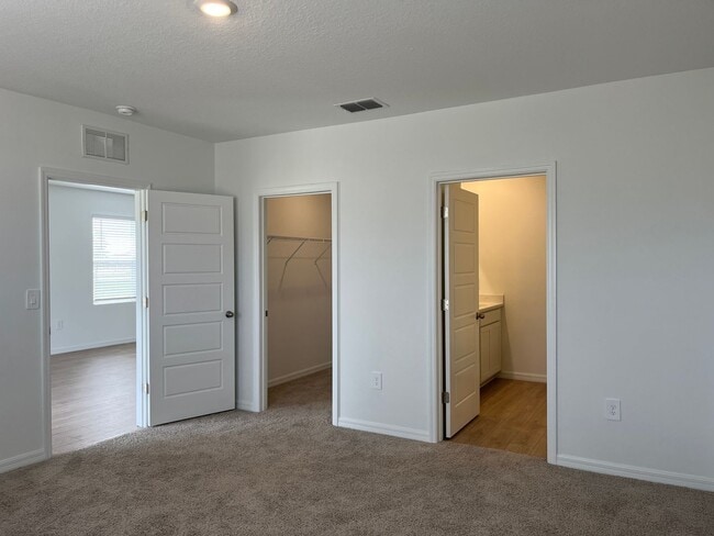 Building Photo - 3304 White Indigo