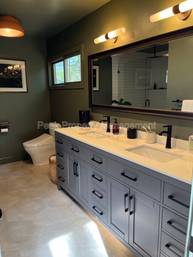 Building Photo - 2107 Persimmon Trek