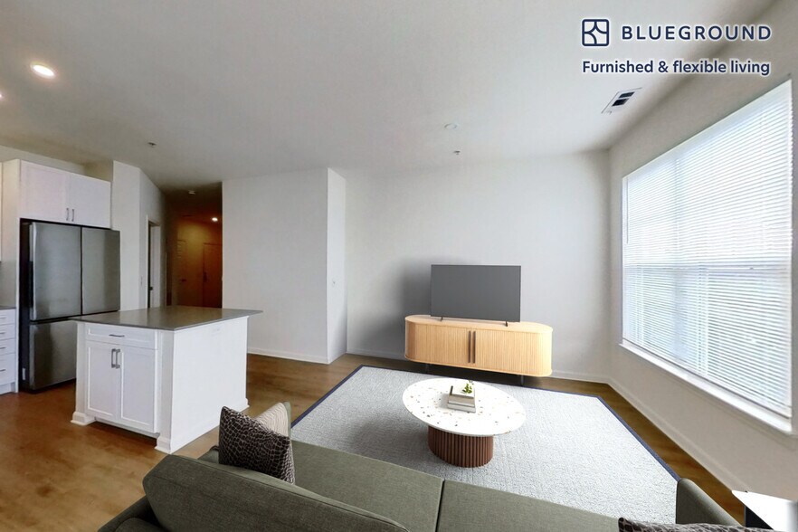 Building Photo - 14000 Avalon Dr