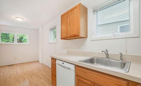 Building Photo - 905 Wildt St