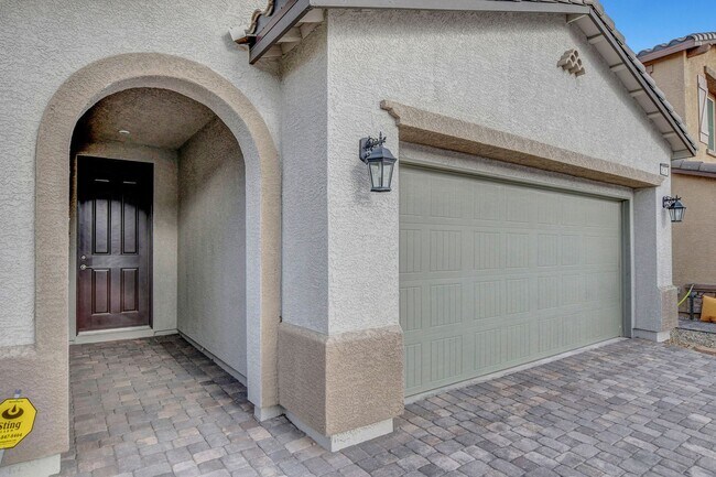 Building Photo - Beautiful Energy Star Home in Skye Hills