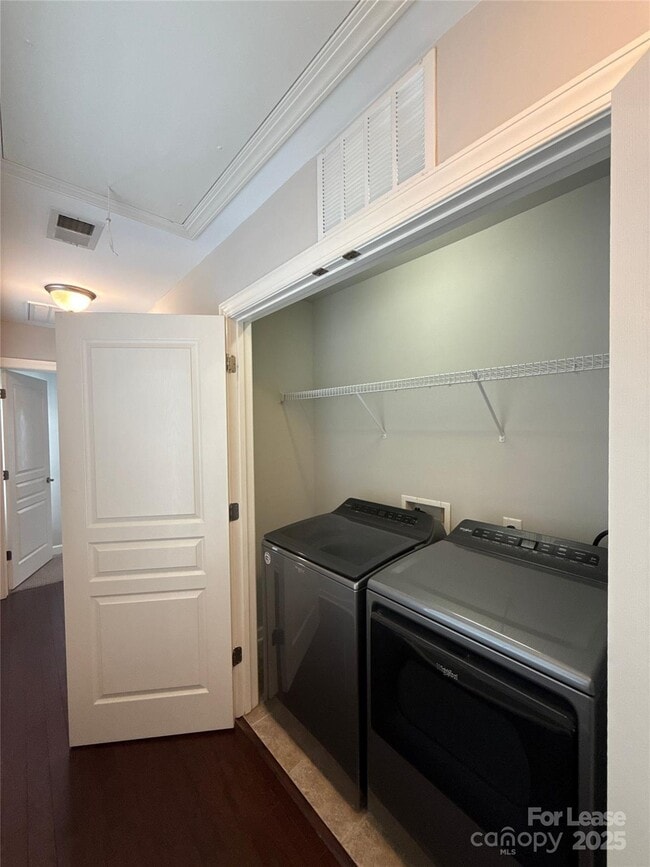 Building Photo - 2225 Camalier Ln