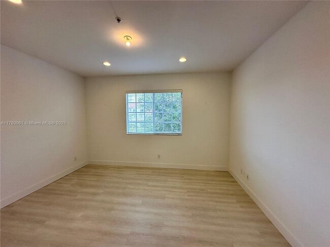 Building Photo - 2579 SW 81st Terrace