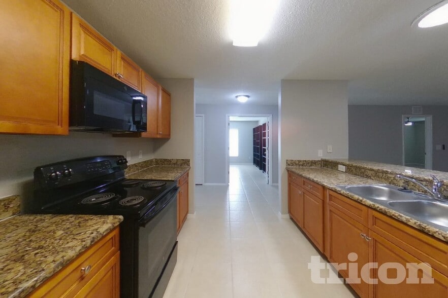 Building Photo - 1078 Woodson Hammock Cir