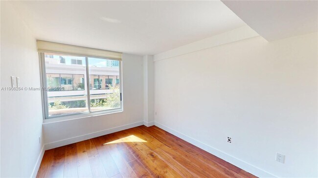 Building Photo - 2801 Florida Ave