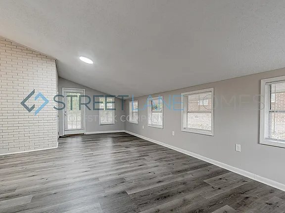 Building Photo - 2520 Stonehenge Dr