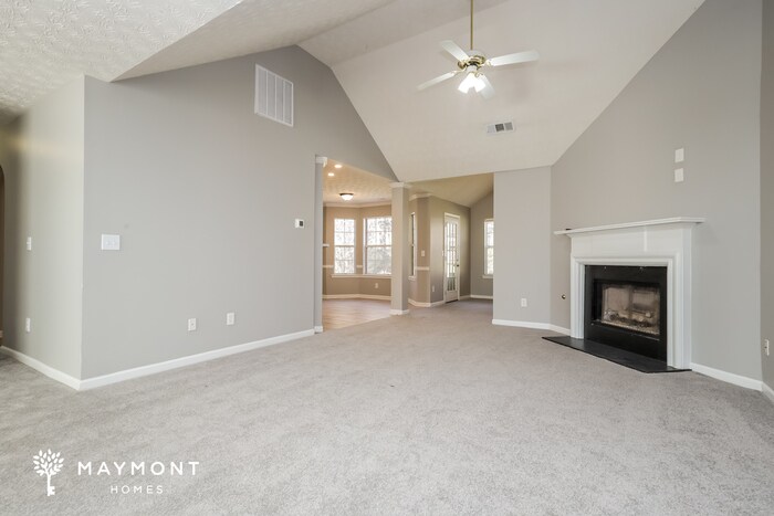 Building Photo - 5285 Yellow Pine Dr