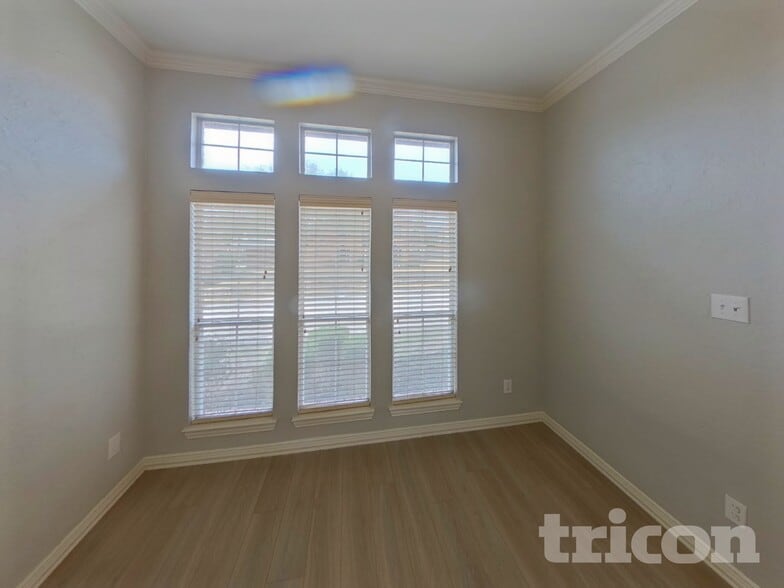 Building Photo - 1793 Lake Breeze Dr