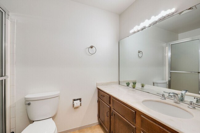 Building Photo - Pool’s Open! -Huge, refreshed 2 BR-2 Bath ...