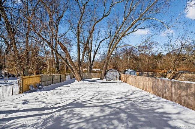 Building Photo - 644 Northville Turnpike