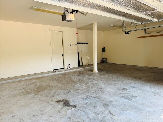 Building Photo - 3310 Wrangler Sky Ct