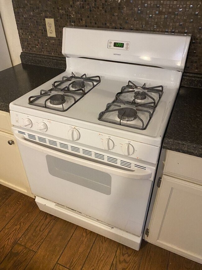 Building Photo - 7804 Chimayo Cove