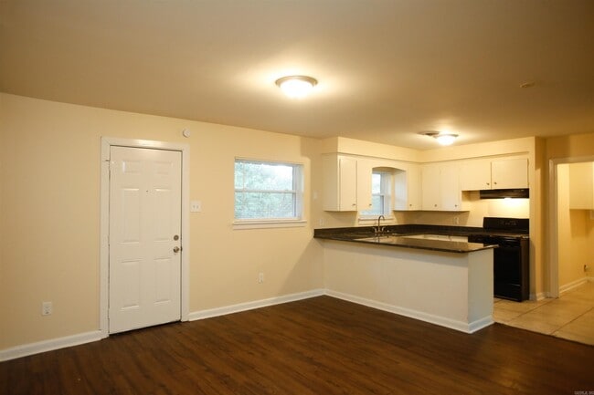 Building Photo - 6914 Juniper Rd