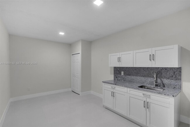 Building Photo - 803 NW 133rd Ct