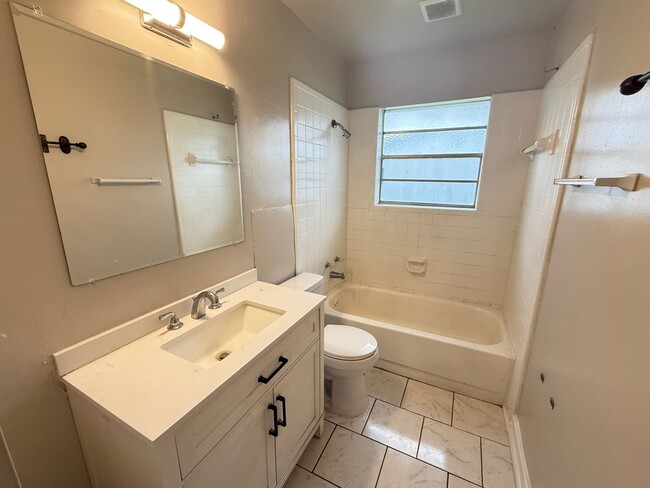Primary Photo - 3 Bedroom 1.5 bathroom duplex home