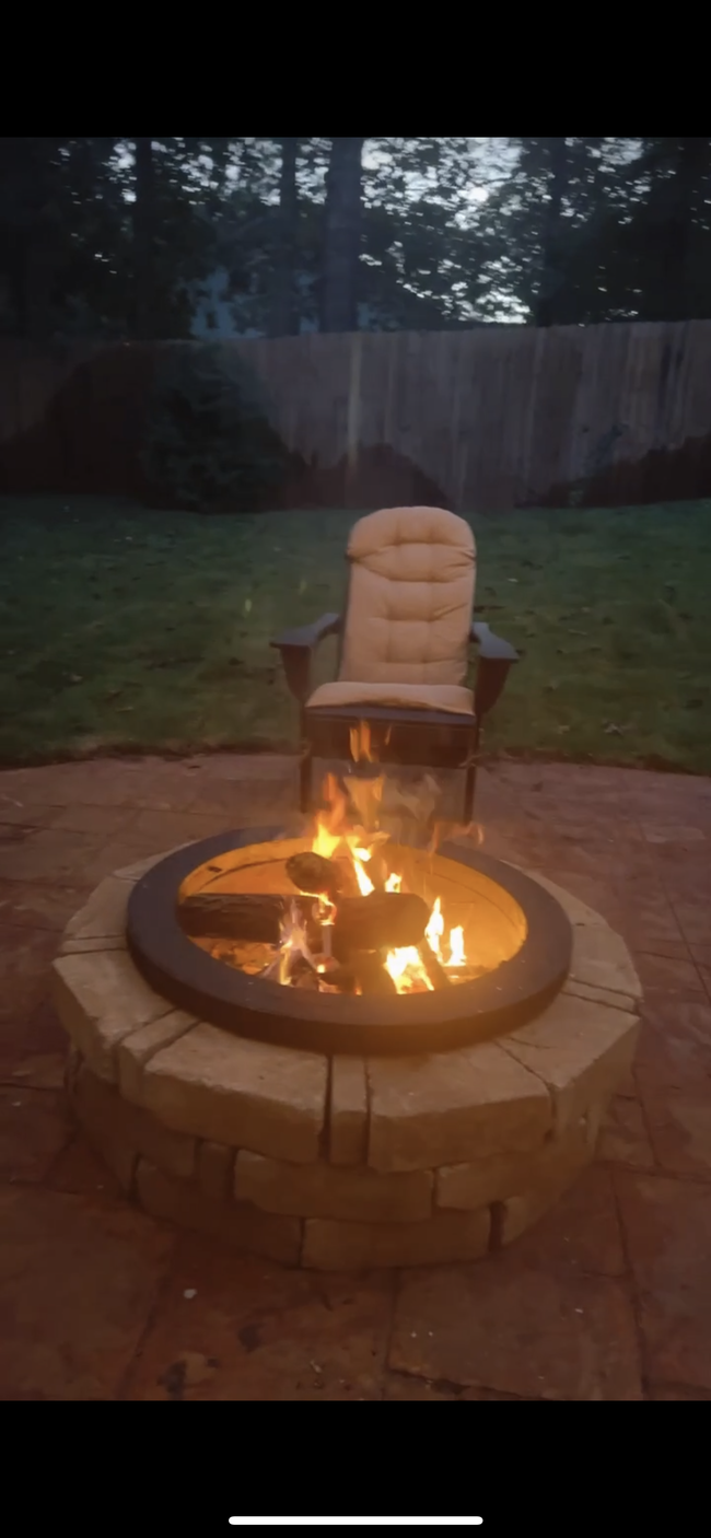 Fire pit - 4705 Lantern Ct